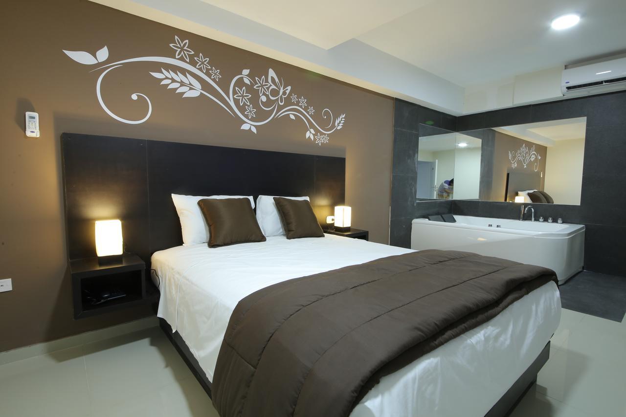 Hotel Solec Чиклайо Екстериор снимка
